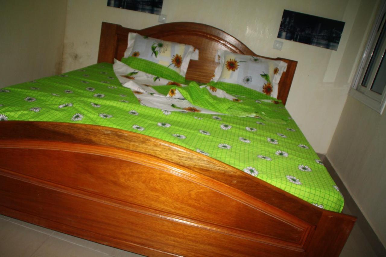 Hotel-Le-Parisien Brazzaville Esterno foto
