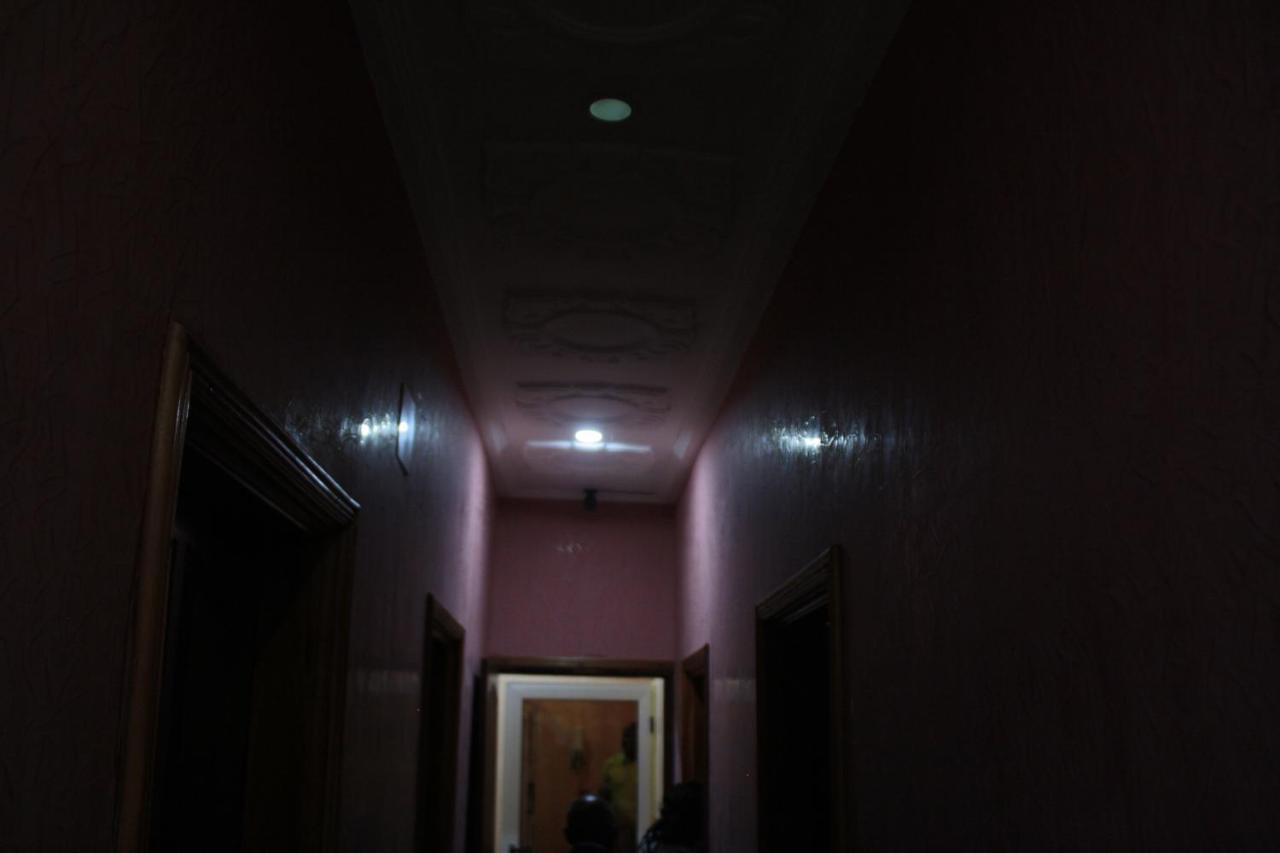 Hotel-Le-Parisien Brazzaville Esterno foto