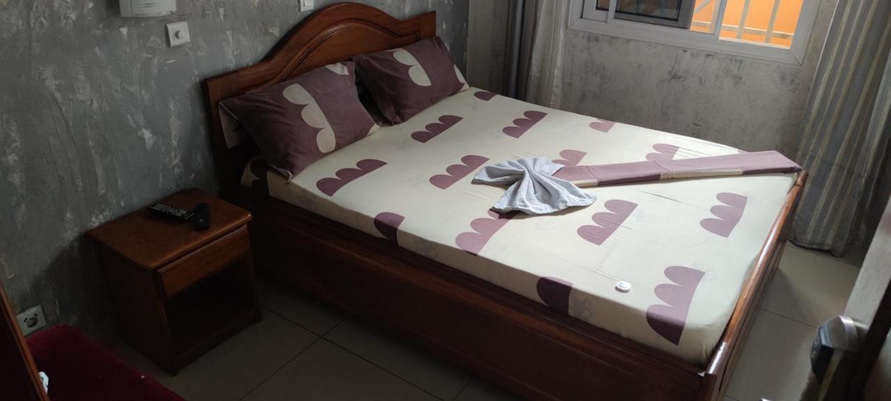 Hotel-Le-Parisien Brazzaville Esterno foto